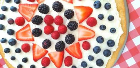 Strawberry Pizza Recipe with Raspberries and Blueberries and a Sugar Cookie Crust