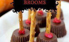 oh so very easy Reeses Halloween Brooms