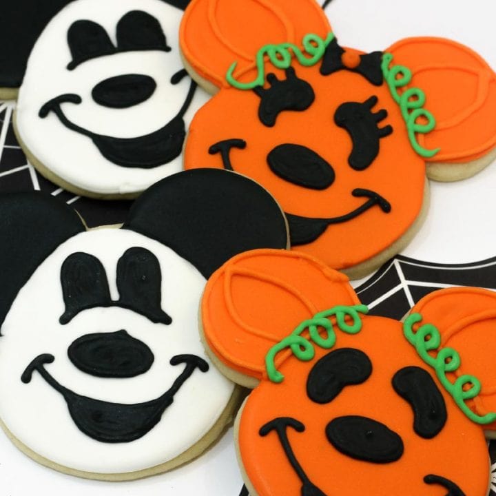 Mickey Mouse and Minnie Mouse Halloween Cookies-2