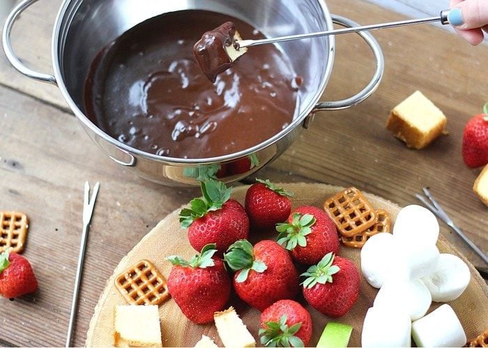 easy chocolate caramel fondue