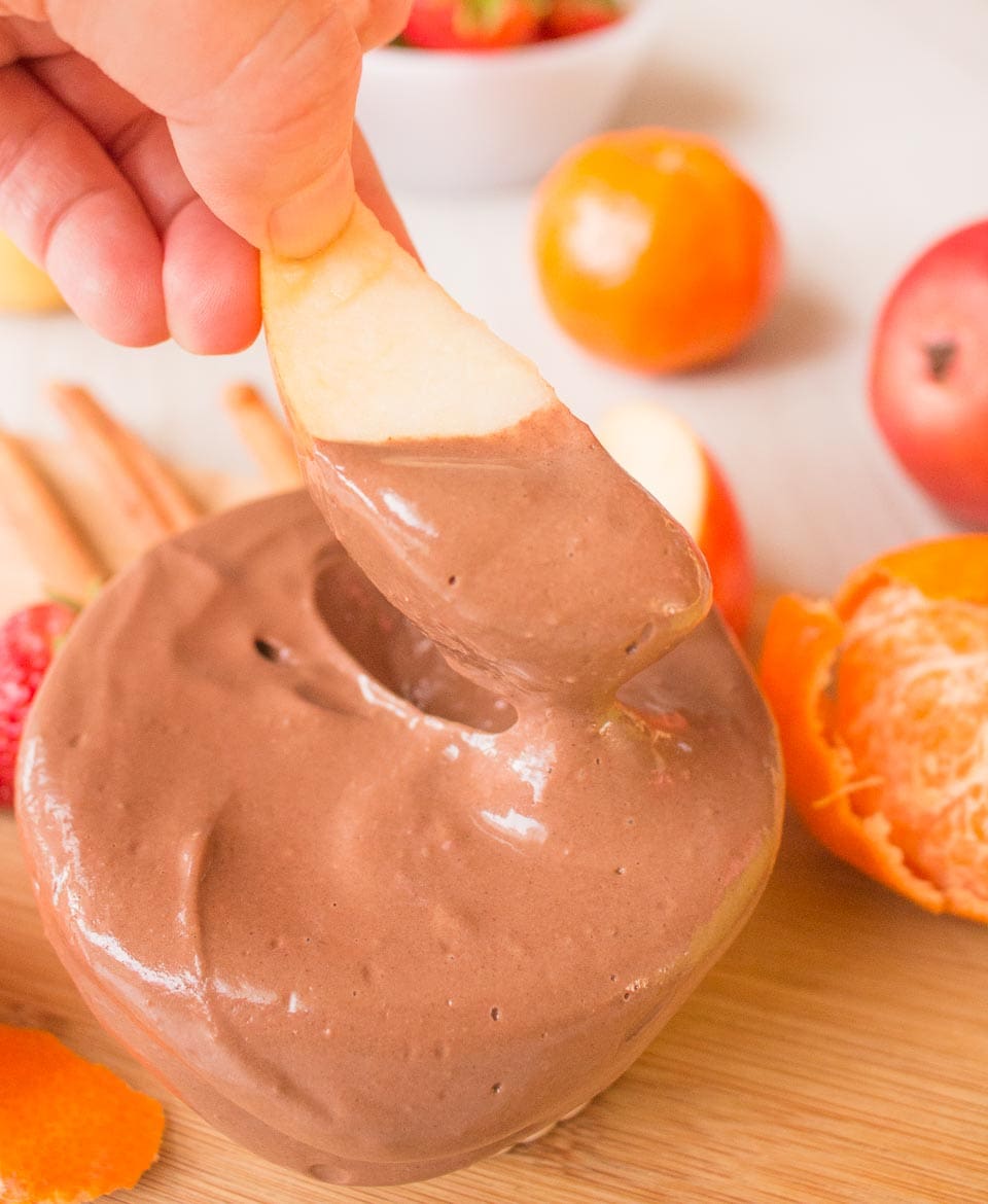 chocolate fruit dip with apple slices