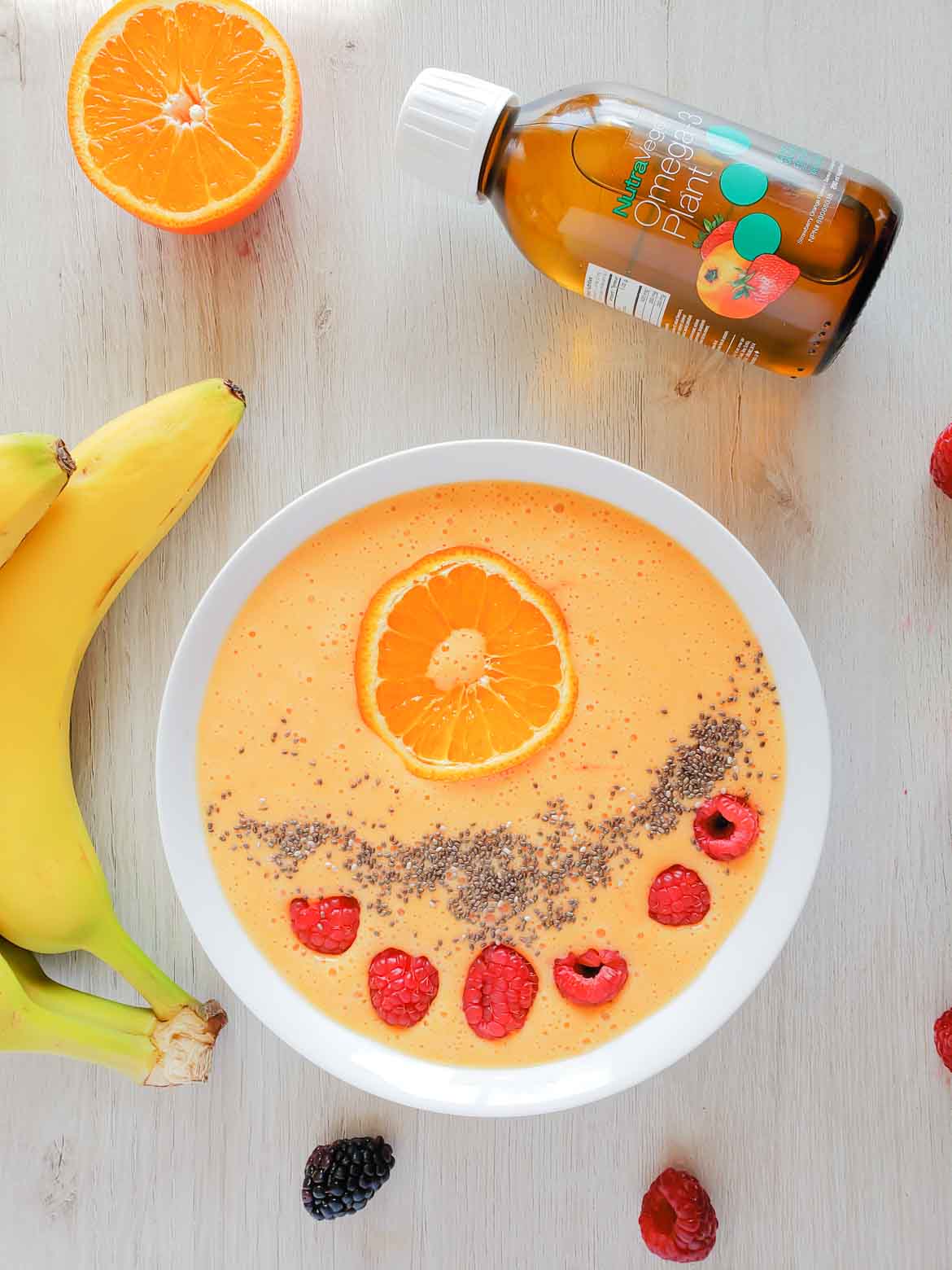 Sunshine smoothie bowl with NutraVege Omega 3 