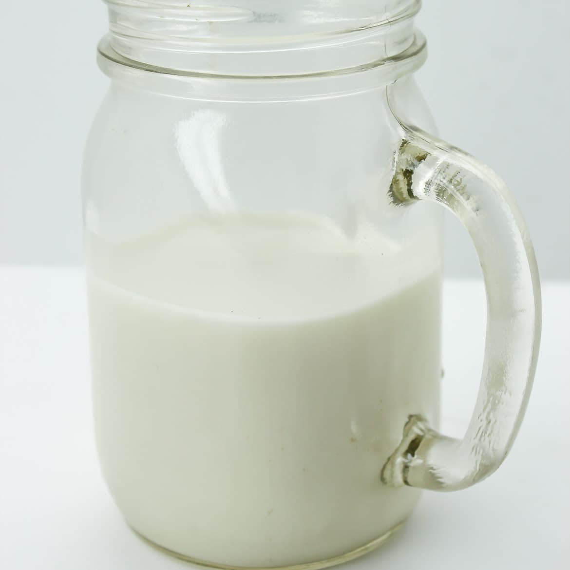 Vegan, Gluten-Free home-made brazil nut milk & a brasil nut milk recipe!