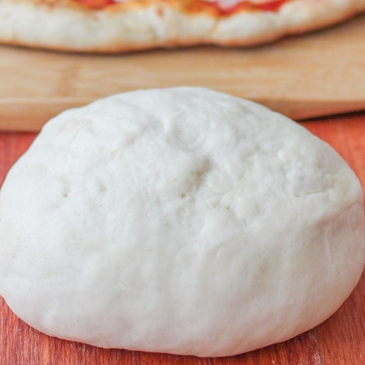 Rustic pizza dough
