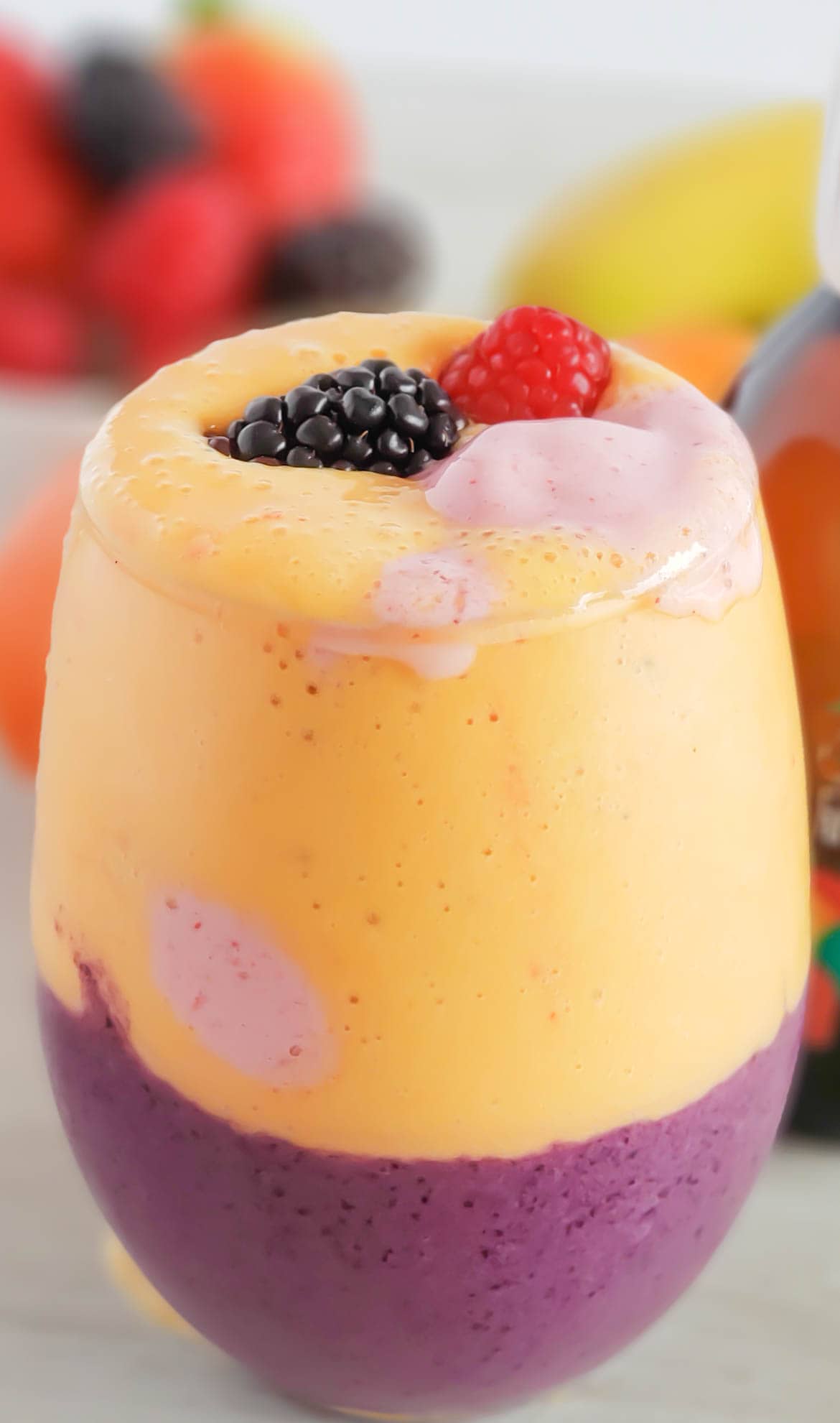 Mango berry smoothie