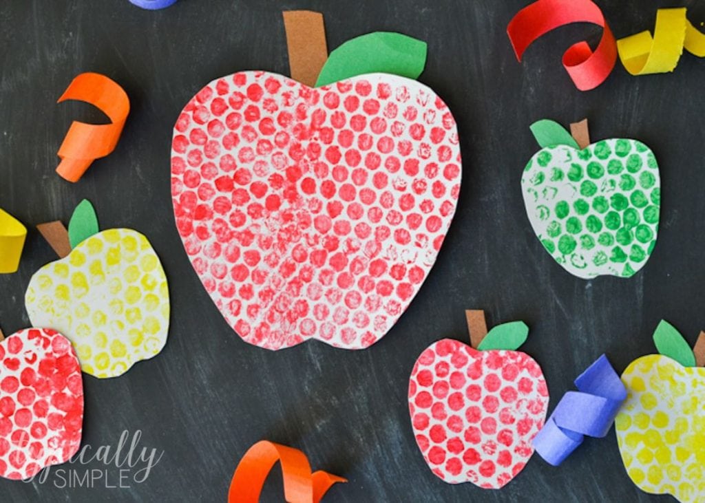 Bubble Wrap Painting Apples Craft 