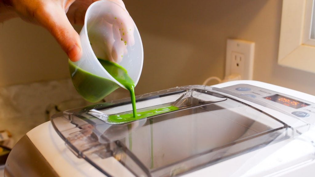 Adding Spinach juice to Homemade Spinach Pasta