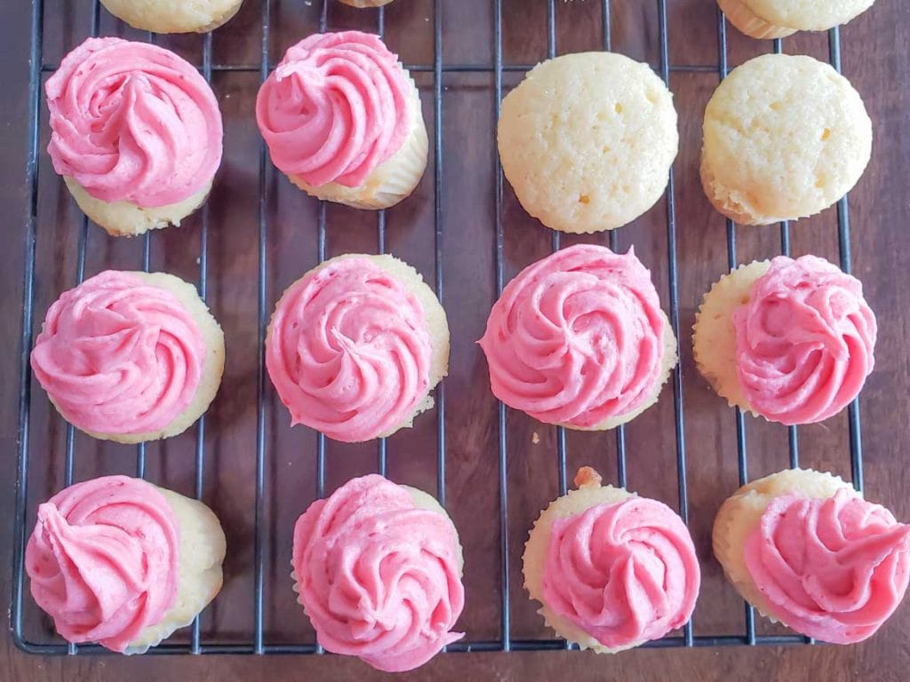 fresh lemon raspberry cupcakes