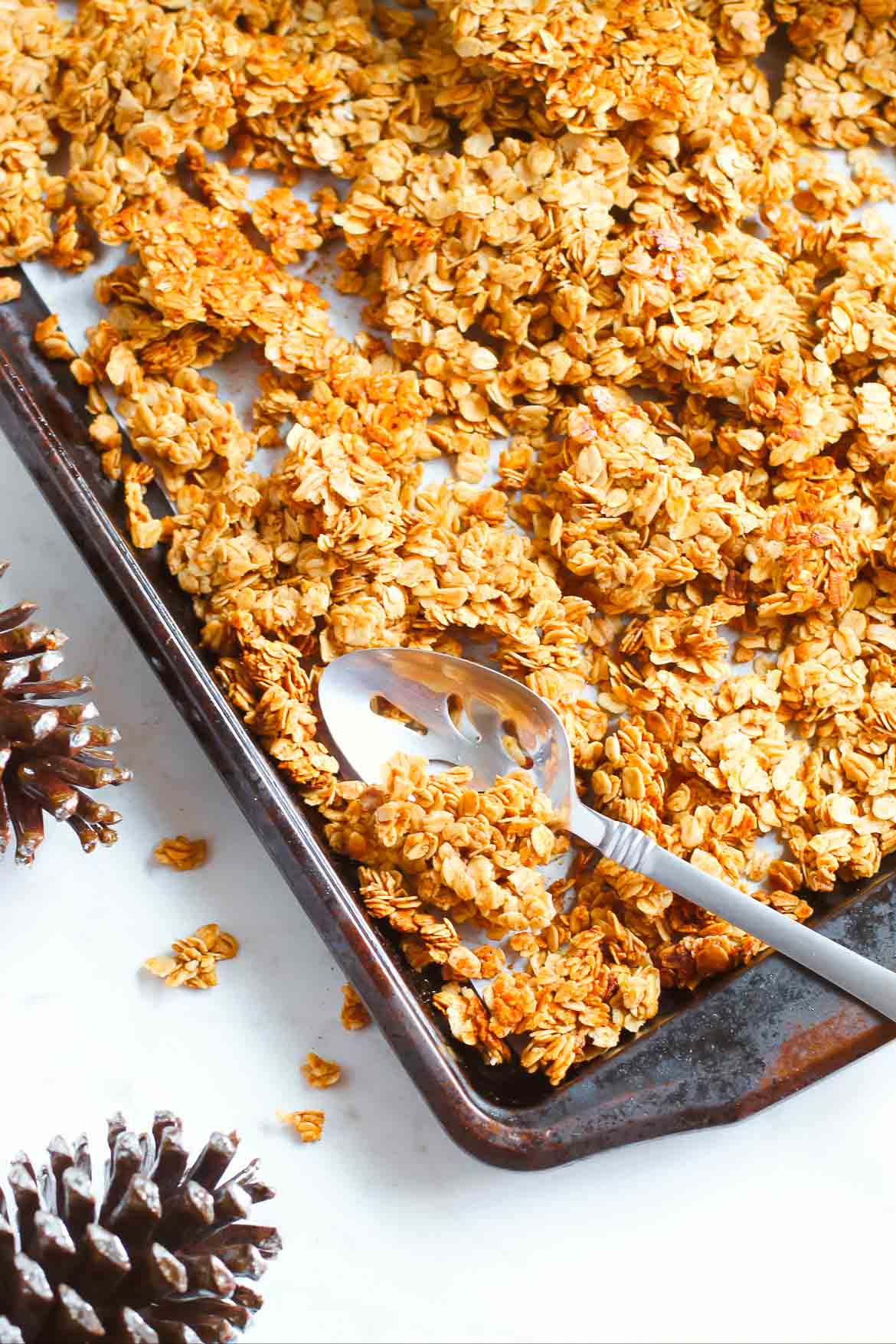 granola baked with cinnamon and maple syrup