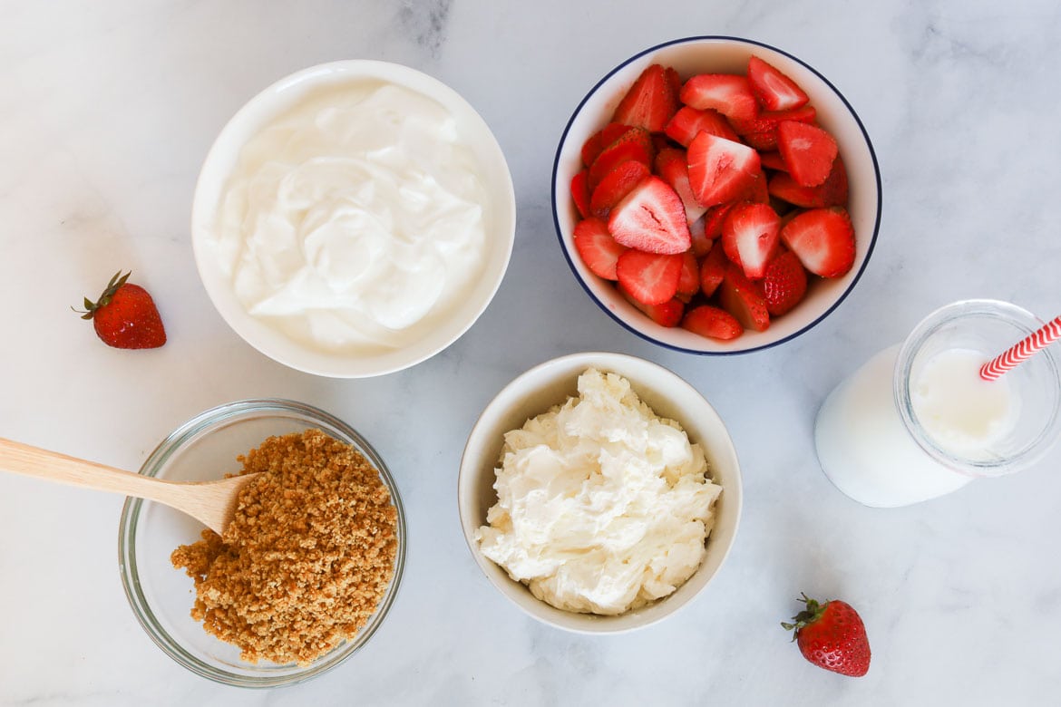 Six ingredient strawberry cheesecake popsicles