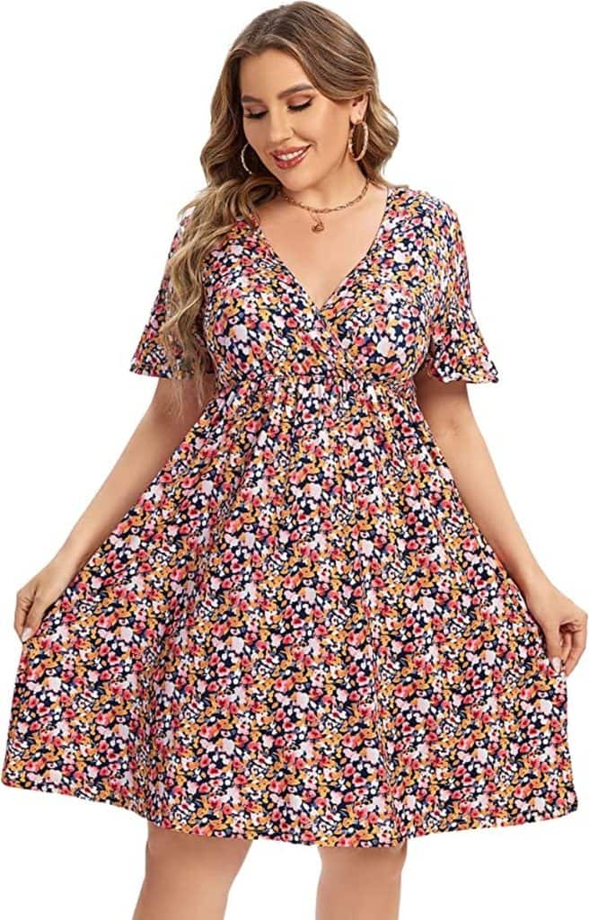 15 Flattering Summer Dresses for a Big Bust and Tummy That You Will Love