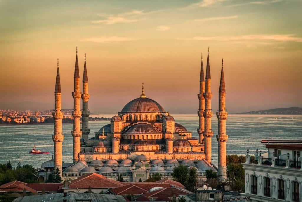Tips for the Perfect Family Trip to Istanbul Blue mosque in Istanbul