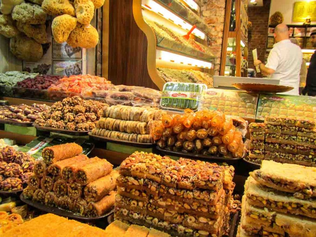 Turkish sweets in the market