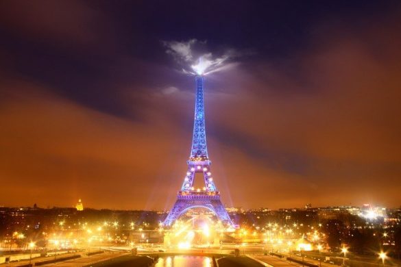Eiffel Tower at Night by Omarukai on Flickr