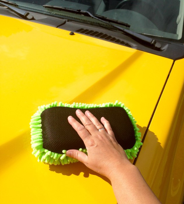 How to Clean and Organize Your Car at Home with the Kids