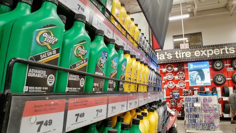 Quaker State Advanced Durability Motor Oil in Canadian Tire