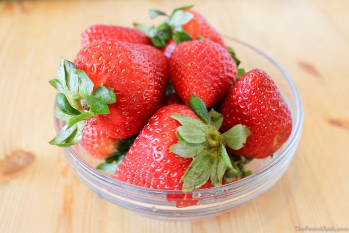 Yummy fresh strawberries from How to read a nutrition facts table in 3 quick steps