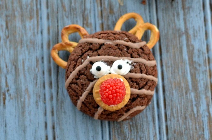 So Easy and Adorable Rudolph the Red Nosed Reindeer Cookie Recipe