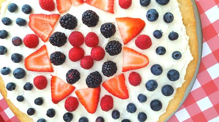 Strawberry Pizza Recipe with Raspberries and Blueberries and a Sugar Cookie Crust